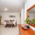 Casa Limoeiro - *