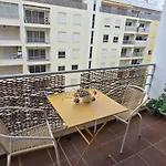 Casa Limoeiro - *