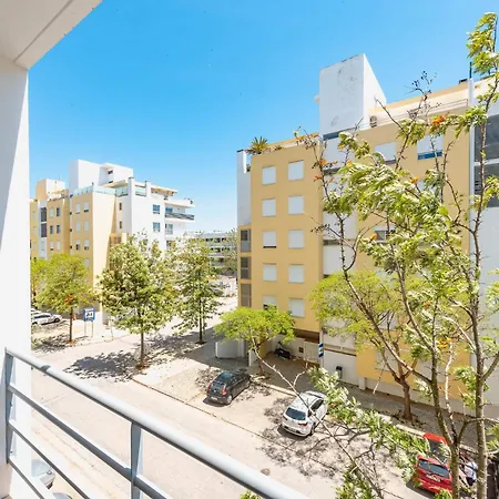 Casa Limoeiro - *