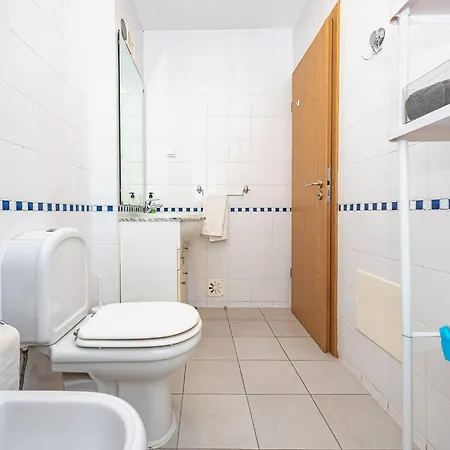 Casa Limoeiro - *