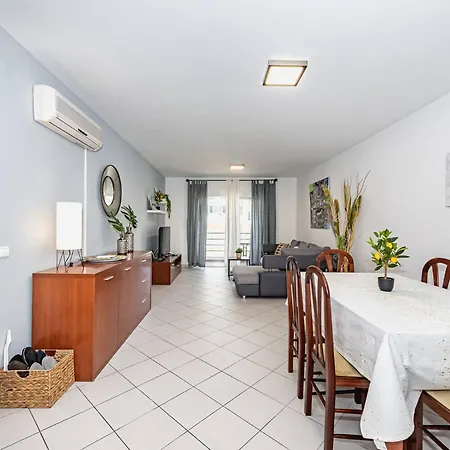 Апартаменты Casa Limoeiro - *