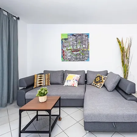 Casa Limoeiro - *