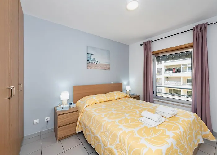 Casa Limoeiro - *