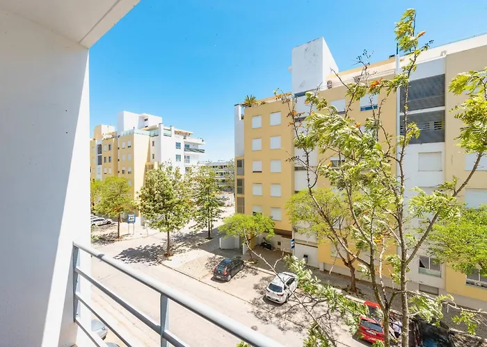 Casa Limoeiro - *