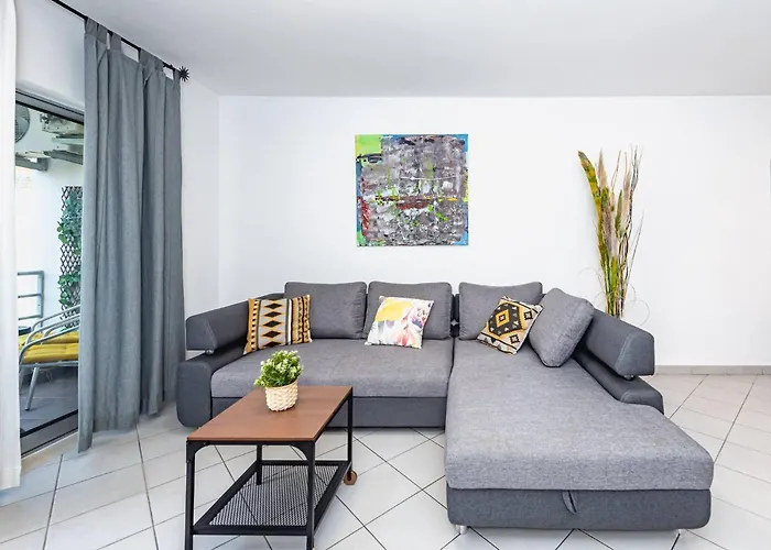 Casa Limoeiro - *