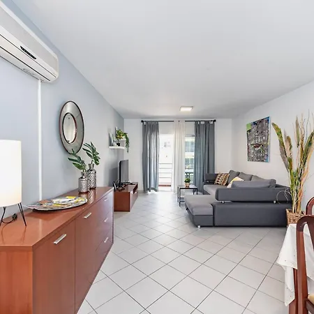 Apartman Casa Limoeiro - *